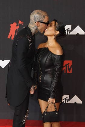 June 8, 2017, New York, NY, USA: Travis Barker, Kourtney Kardashian are seen kissing on the red carper at the 2021 MTV Video Music Awards at Barclays Center on September 12, 2021 in the Brooklyn borough of New York City. New York USA - ZUMAs181 20170608_zea_s181_105 Copyright: xImagespacex