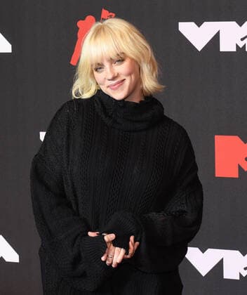 June 8, 2017, New York, NY, USA: Billie Eilish attends the 2021 MTV Video Music Awards at Barclays Center on September 12, 2021 in the Brooklyn borough of New York City. New York USA - ZUMAs181 20170608_zea_s181_097 Copyright: xImagespacex