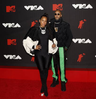 Alicia Keys (left) and Swizz Beatz arrive on the red carpet at the 38th annual MTV Video Music Awards at Barclays Center in New York City on Sunday, September 12, 2021.  NYP20210912191 JOHNxANGELILLO