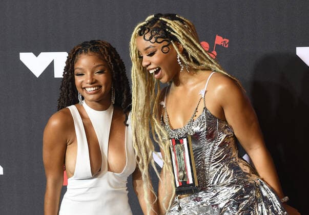 June 8, 2017, New York, NY, USA: Halle Bailey, Chloe Bailey attend the 2021 MTV Video Music Awards at Barclays Center on September 12, 2021 in the Brooklyn borough of New York City. New York USA - ZUMAs181 20170608_zea_s181_115 Copyright: xImagespacex