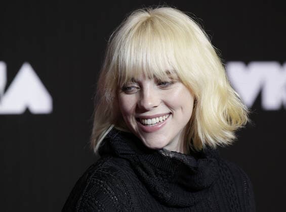 Billie Eilish arrives on the red carpet at the 38th annual MTV Video Music Awards at Barclays Center in New York City on Sunday, September 12, 2021.  NYP20210912839 JOHNxANGELILLO