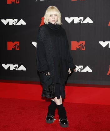 Billie Eilish arrives on the red carpet at the 38th annual MTV Video Music Awards at Barclays Center in New York City on Sunday, September 12, 2021.  NYP20210912842 JOHNxANGELILLO