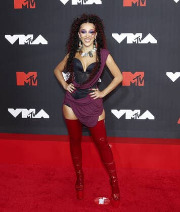 Doja CAt arrives on the red carpet at the 38th annual MTV Video Music Awards at Barclays Center in New York City on Sunday, September 12, 2021.  NYP20210912915 JOHNxANGELILLO