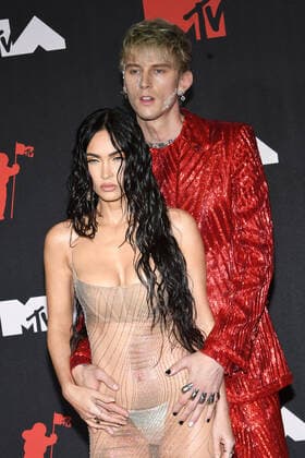 NEW YORK, NY- SEPTEMBER 12: Megan Fox and Machine Gun Kelly at the 2021 MTV Video Music Awards at Barclays Center on September 12, 2021 in Brooklyn, New York City. Copyright: xJohnxPalmerx