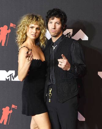 June 8, 2017, New York, NY, USA: Debby Ryan, Josh Dun attend the 2021 MTV Video Music Awards at Barclays Center on September 12, 2021 in the Brooklyn borough of New York City. New York USA - ZUMAs181 20170608_zea_s181_242 Copyright: xImagespacex