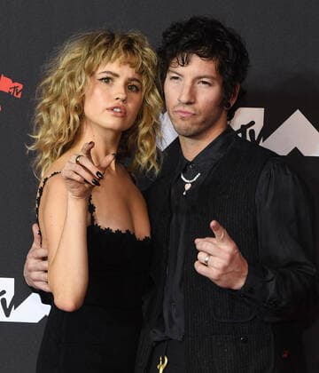June 8, 2017, New York, NY, USA: Debby Ryan, Josh Dun attend the 2021 MTV Video Music Awards at Barclays Center on September 12, 2021 in the Brooklyn borough of New York City. New York USA - ZUMAs181 20170608_zea_s181_243 Copyright: xImagespacex