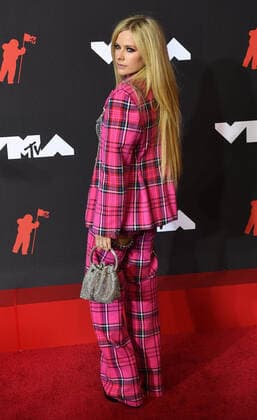 June 8, 2017, New York, NY, USA: Avril Lavigne attends the 2021 MTV Video Music Awards at Barclays Center on September 12, 2021 in the Brooklyn borough of New York City. New York USA - ZUMAs181 20170608_zea_s181_249 Copyright: xImagespacex