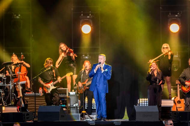 Roland Kaiser live at the Apolda Music Summer on the festival meadow Apolda, 12 09 2021 Foto:xM.xKremerx xFuturexImage