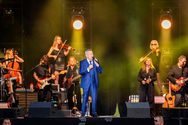 Roland Kaiser live at the Apolda Music Summer on the festival meadow Apolda, 12 09 2021 Foto:xM.xKremerx xFuturexImage