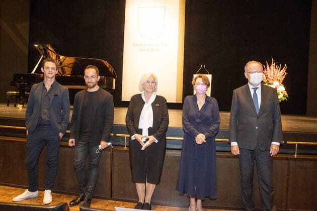 Hanover, Lower Saxony State Prize 2020 Award ceremony at the State Opera House, the prize goes to the entrepreneur Edith Bischof and the pianist Igor LevitThe Lower Saxony State Prize for 2020 SIC goes half to the entrepreneur Edith Bischof and half to the pianist Igor Levit The laudat
