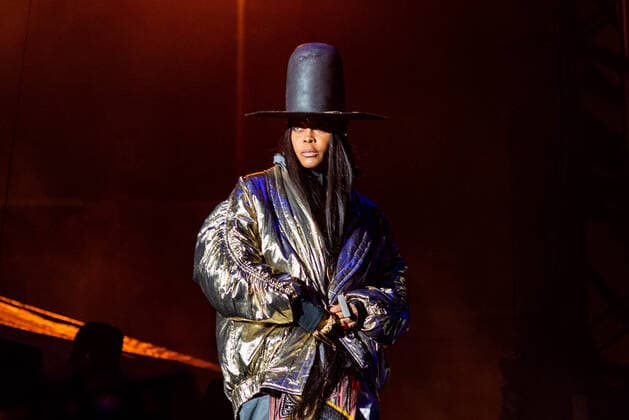 September 12, 2021, Chicago, Illinois, USA: CHICAGO, IL - SEPTEMBER 12h: Erykah Badu headlines Day 3 at Pitchfork 2021 in Chicago Illinois. ( imageSPACE) Chicago USA - ZUMAs181 20210912_zea_s181_170 Copyright: xAnniexLesserx