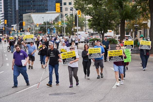 September 13, 2021, Winnipeg, mb, Canada: Protesters marched from the Manitoba Legislative Building to City Hall in Winnipeg on Monday, September 13, 2021. A group that calls themselves Canadian Frontline Nurses organized protests in all Canadian Provinces Monday. Winnipeg Canada  - ZUMAc35_ 20210913_zaf_c35_039 Copyright: xDavidxLipnowskix