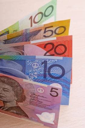 Australian dollar bills, Queen Elisabeth II on the 5 dollar bin, Australia Australia dollar bills, queen Elisabeth II on the 5 dollar bin, Australia BLWS651976 Copyright: xblickwinkel McPHOTO B.xLeitnerx