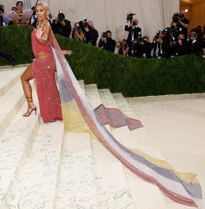 Saweetie arrives for The Met Gala at The Metropolitan Museum of Art celebrating the opening of In America: A Lexicon of Fashion in New York City on Monday, September 13, 2021.  NYP20210913525 JOHNxANGELILLO