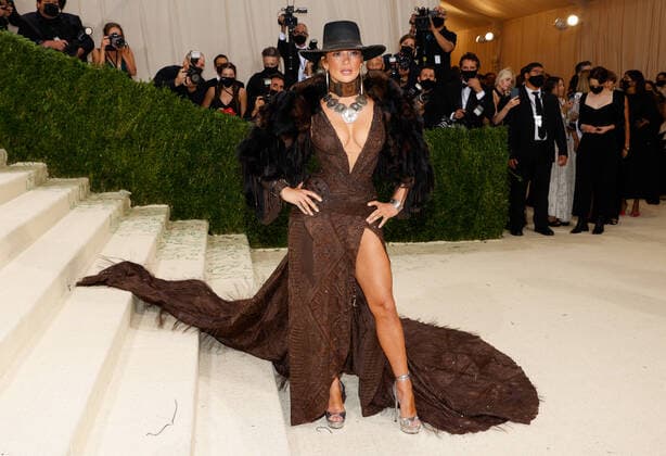 Jennifer Lopez arrives for The Met Gala at The Metropolitan Museum of Art celebrating the opening of In America: A Lexicon of Fashion in New York City on Monday, September 13, 2021.  NYP20210913618 JOHNxANGELILLO