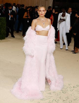 Kate Hudson arrives for The Met Gala at The Metropolitan Museum of Art celebrating the opening of In America: A Lexicon of Fashion in New York City on Monday, September 13, 2021.  NYP20210913587 JOHNxANGELILLO