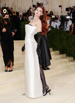 Gigi Hadid arrives for The Met Gala at The Metropolitan Museum of Art celebrating the opening of In America: A Lexicon of Fashion in New York City on Monday, September 13, 2021.  NYP20210913613 JOHNxANGELILLO