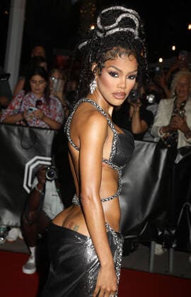 September 13, 2021, New York, New York, USA: TEYANA TAYLOR attends the 2021 VIP Met Gala departures held at The Mark Hotel. New York USA - ZUMAk03_ 20210913_zaf_k03_169 Copyright: xNancyxKaszermanx