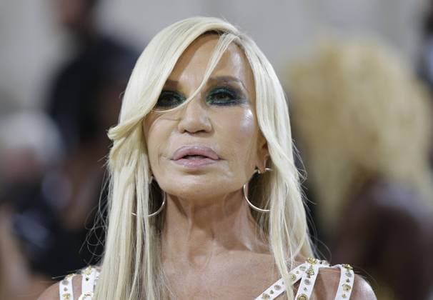 Donatella Versace arrives on the red carpet for The Met Gala at The Metropolitan Museum of Art celebrating the opening of In America: A Lexicon of Fashion in New York City on Monday, September 13, 2021.  NYP20210913371 JOHNxANGELILLO