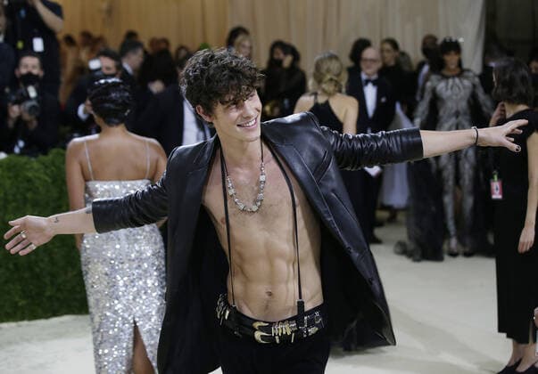Shawn Mendes arrives on the red carpet for The Met Gala at The Metropolitan Museum of Art celebrating the opening of In America: A Lexicon of Fashion in New York City on Monday, September 13, 2021.  NYP20210913389 JOHNxANGELILLO