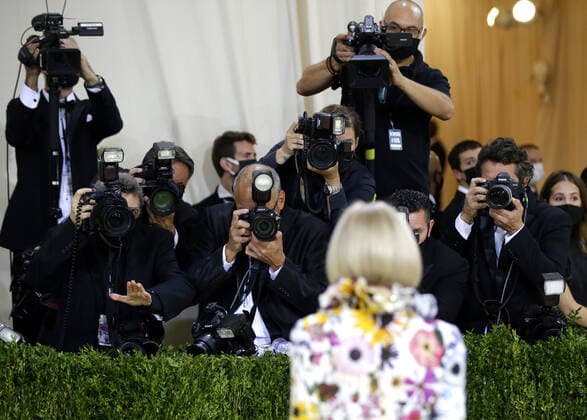 Anna Wintour arrives on the red carpet for The Met Gala at The Metropolitan Museum of Art celebrating the opening of In America: A Lexicon of Fashion in New York City on Monday, September 13, 2021.  NYP20210913391 JOHNxANGELILLO