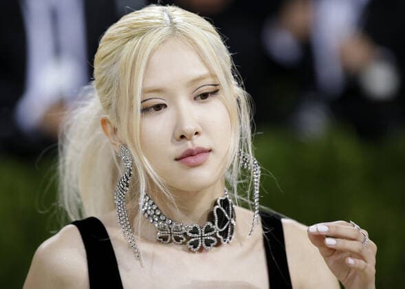 Ros? of Blackpink arrives on the red carpet for The Met Gala at The Metropolitan Museum of Art celebrating the opening of In America: A Lexicon of Fashion in New York City on Monday, September 13, 2021.  NYP20210913379 JOHNxANGELILLO