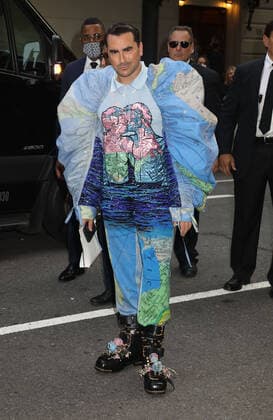 September 13, 2021, New York, New York, USA: Actor DAN LEVY attends the 2021 VIP Met Gala departures held at The Mark Hotel. New York USA - ZUMAk03_ 20210913_zaf_k03_211 Copyright: xNancyxKaszermanx