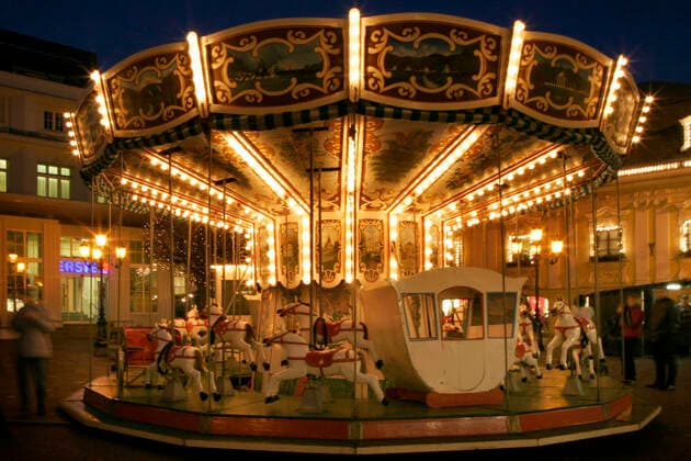 Roundabout on the christmas market, Austria BLWS651576 Copyright: xblickwinkel McPHOTO A.xSchauhuberx