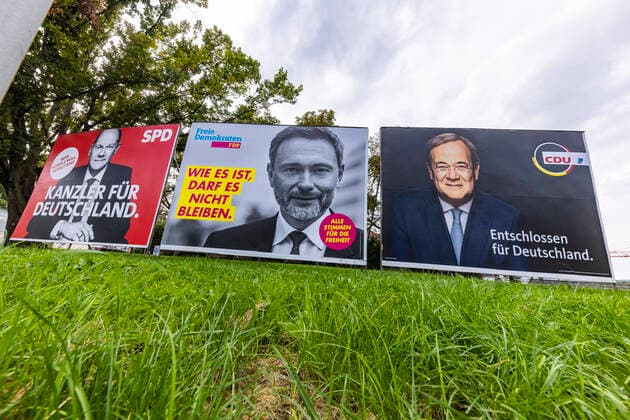 Large poster for the Bundestag election 2021 BTW21 CDU, SPD, FDP 14 09 2021 Germany, Baden Württemberg, Stuttgart