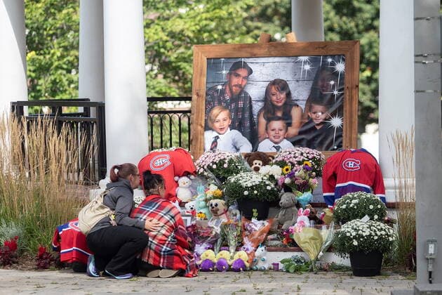 September 14, 2021, Amherst, NS, Canada: People gather at a memorial site in Amherst, N.S. on Tuesday Sept. 14, 2021. A Nova Scotia town is grieving the loss of a family of six, including four children, whose bodies were discovered Sunday evening following a fire in a travel trailer. Amherst Canada  - ZUMAc35_ 20210914_zaf_c35_028 Copyright: xRonxWardx