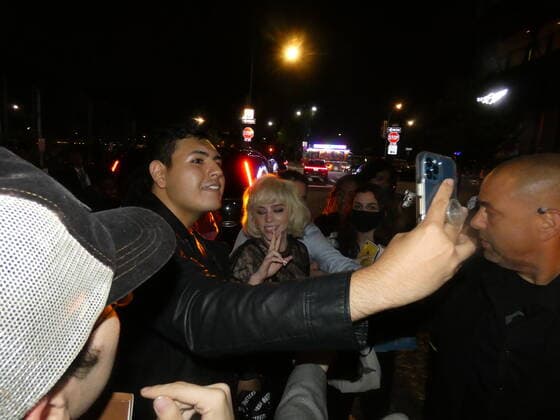 Sept 14, 2021, New York, NY, USA: Stylish and politically-skilled, suave rock superstar Billie Eillish engages and enraptures her fans outside a New York After Party, following Manhattan s _Event-of-the-Year_, the 2021 Met Gala.  Copyright: xJuliaxMineevax