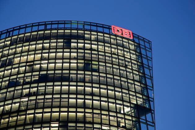 14 09 2021, Berlin, Germany Deutsche Bahn Tower Photo The DB Tower at Potsdamer Platz in the evening twilight This is the headquarters of the Deutsche Bahn AG.