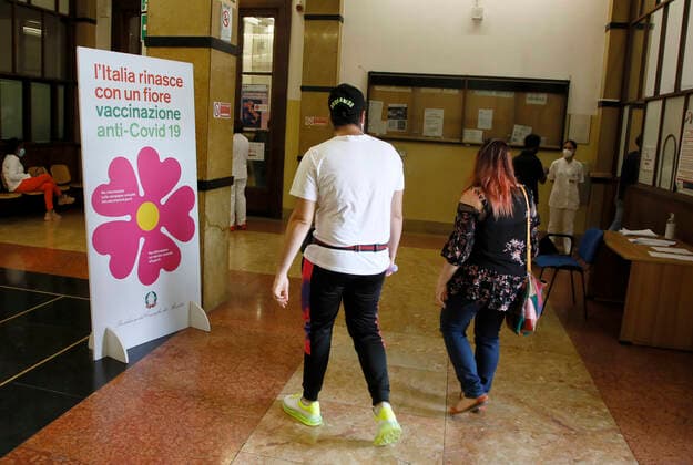 Rome, Launch of the campaign for the Third dose of the anti - Covid vaccination , with Pfizer vaccine, at the George Eastman Hospital of the Policlinico Umberto I Pictured:  Copyright: xPieroxTenaglix xIPAx xPieroxTenaglix