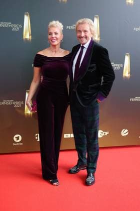 Thomas Gottschalk and Karina Mross arriving at the German Television Award Ceremony on 16 09 2021 in Cologne German Television Award Ceremony 2021 in Cologne