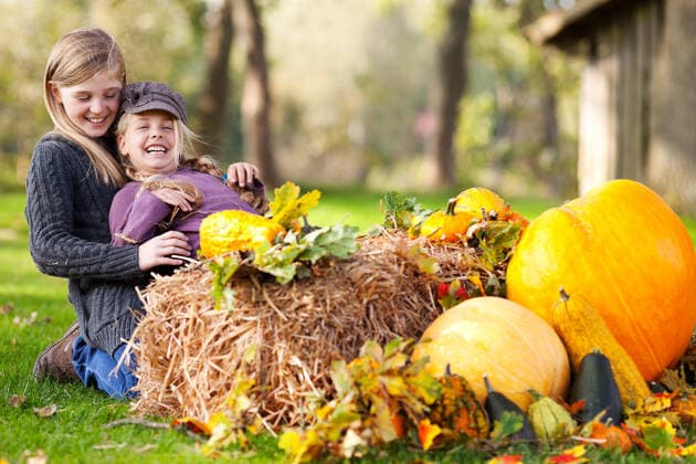 kind,mädchen,herbst,geschwister,kids,kinder,herbstfarben,herbstlich,jahreszeit *** child,girl,autumn,siblings,children,childs,kid,kids,girls,fall fs2-ftz ,model released, Symbolfoto