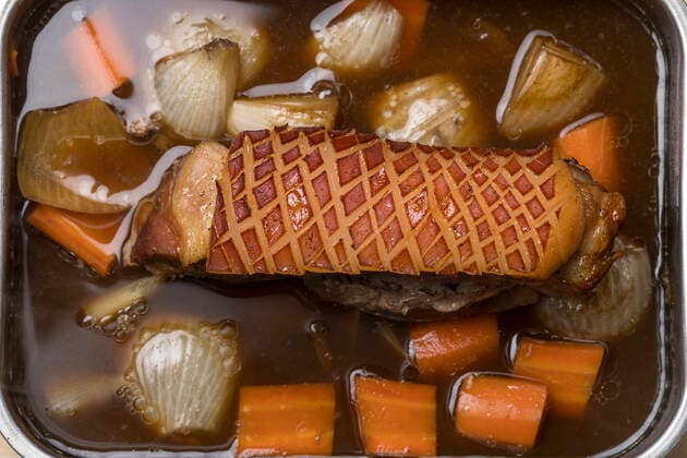 schweinebraten,bräter,braten,schweinefleisch,schweinsbraten *** roast pork,pot,roast porks,pots jb1-n8j