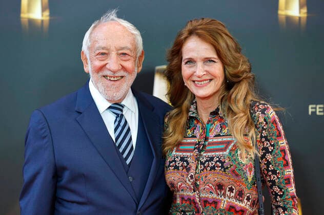 Dieter Hallervorden with his life partner Christiane Zander at the award ceremony of the German Television Award 2021 at the Tanzbrunnen Cologne, 16 09 2021 Foto:xC.xHardtx xFuturexImage
