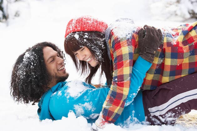 liebespaar,ausgelassen,winterlich,liebespaare,liebespärchen,paar,paare,pärchen,aufgedreht,ausgelassenheit,lebendig,lebhaft,lebhaftigkeit,übermut,übermütig,winter *** love couple,omitted,winterly,love couples,omitteds,winterlies m5r-fk2 ,model released, Symbolfoto