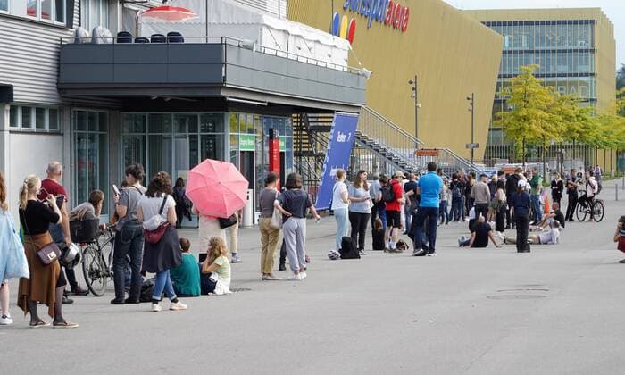 Photo Manuel Geisser 17 09 2021 Covit 19 Corona Picture Large crowd at the vaccination unt Test Center Lucerne Switzerland