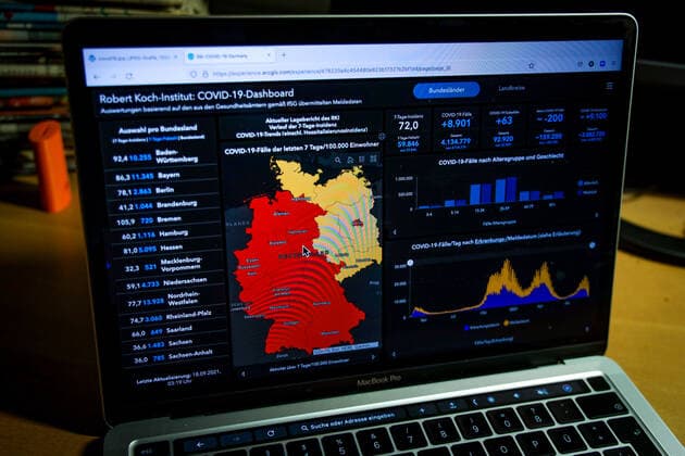 Coronavirus in Germany Covid 19 Dashboard of the Robert Koch Institute 18 09 2021 Robert Koch Institute 7 days Incidence 72.0 7 days Number of cases 59 846 COVID 19 cases 4 134 779 Addition of 8 901 compared to the previous day COVID 19 deaths 92 920 Addition of 63 compared to the previous day