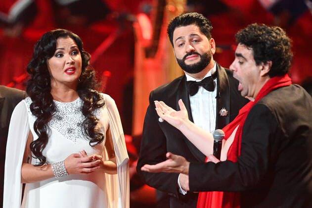 Russia Opera Singer Netrebko Anniversary 6654004 18.09.2021 From left, opera singers Anna Netrebko, Rolando Villazon and Yusif Eyvazov are seen during a concert marking Anna Netrebko s 50th birthday, at the State Kremlin Palace, Moscow, Russia. Ramil Sitdikov Sputnik Moscow Russia  Copyright: xRamilxSitdikovx