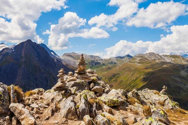 Stack of rocks in mountains, Santa Caterina Valfurva, Bormio, Italy, 21.03.2017, Copyright: xFrancescoxMeronix balancing,color saturation,absence,harmony,peaceful,tranquil,nature,rugged,rocks,stack,italy,outdoors,mountain,mountain peak,remote setting,scenics,day,nobody,cloud,blue sky,balance,natural environment,steady,trail,extreme terrain,beauty in nature,trail marker,cairn,March 2017 Release,santa caterina valfurva,bormio,Absence,Balance,Harmony,Mood,Calm,Steady,Stack,Remote,No People,Jagged,Southern Europe,Italy,Symbol,Orthographic Symbol,Numeral,Thoroughfare,Path,Monument,Memorial,Cairn,Extreme Terrain,Mountain,Summit,Rock,Sky,Cloud,Clear Sky,Outdoors,Day,Nature,Beauty In Nature,Scenics,Blue Sky,Remote Setting Ref:IS09B5AK2