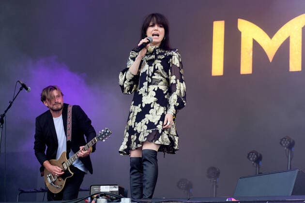 September 19, 2021, Newport, United Kingdom: Irish singer, songwriter and multi instrumentalist Imelda Mary Higham, professionally known as Imelda May performs live on stage at the Isle of Wight festival. Newport United Kingdom - ZUMAs197 20210919_zaa_s197_305 Copyright: xDawnxFletcher-Parkx