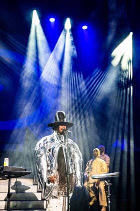 September 18, 2021, Concord, CA, USA: Erykah Badu performs on Day One of the Lights on Festival at Concord Pavilion on September 18, 2021 in Concord, California. ( Chris Tuite imageSPACE) Concord USA - ZUMAs181 20210918_zea_s181_334 Copyright: xImagespacex