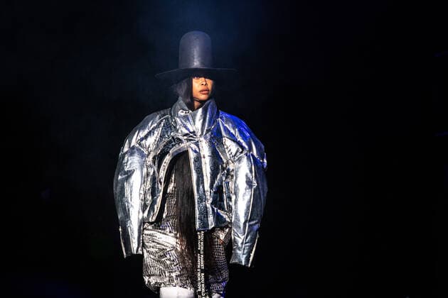 September 18, 2021, Concord, CA, USA: Erykah Badu performs on Day One of the Lights on Festival at Concord Pavilion on September 18, 2021 in Concord, California. ( Chris Tuite imageSPACE) Concord USA - ZUMAs181 20210918_zea_s181_330 Copyright: xImagespacex