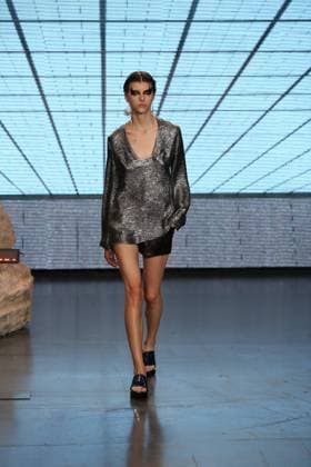 September 19, 2021, London, United Kingdom: A model walks the runway at the Eftychia Fashion show, during the London Fashion Week. London United Kingdom - ZUMAs197 20210919_zaa_s197_569 Copyright: xPietroxRecchiax