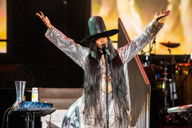 September 18, 2021, Concord, CA, USA: Erykah Badu performs on Day One of the Lights on Festival at Concord Pavilion on September 18, 2021 in Concord, California. ( Chris Tuite imageSPACE) Concord USA - ZUMAs181 20210918_zea_s181_347 Copyright: xImagespacex