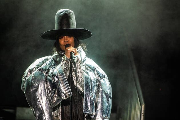 September 18, 2021, Concord, CA, USA: Erykah Badu performs on Day One of the Lights on Festival at Concord Pavilion on September 18, 2021 in Concord, California. ( Chris Tuite imageSPACE) Concord USA - ZUMAs181 20210918_zea_s181_340 Copyright: xImagespacex