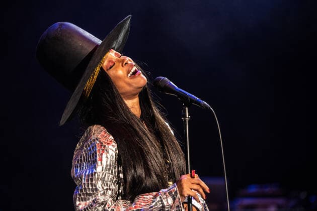 September 18, 2021, Concord, CA, USA: Erykah Badu performs on Day One of the Lights on Festival at Concord Pavilion on September 18, 2021 in Concord, California. ( Chris Tuite imageSPACE) Concord USA - ZUMAs181 20210918_zea_s181_335 Copyright: xImagespacex