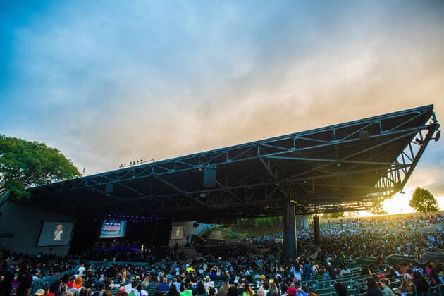September 18, 2021, Concord, CA, USA: Foushee performs on Day One of the Lights on Festival at Concord Pavilion on September 18, 2021 in Concord, California. ( Chris Tuite imageSPACE) Concord USA - ZUMAs181 20210918_zea_s181_275 Copyright: xImagespacex